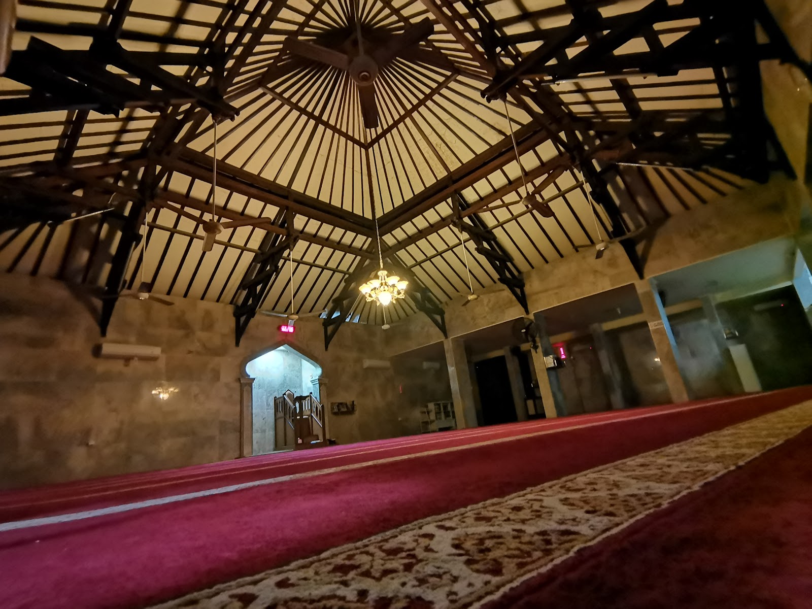 Musholla Al-Ghuroba — Prayer room