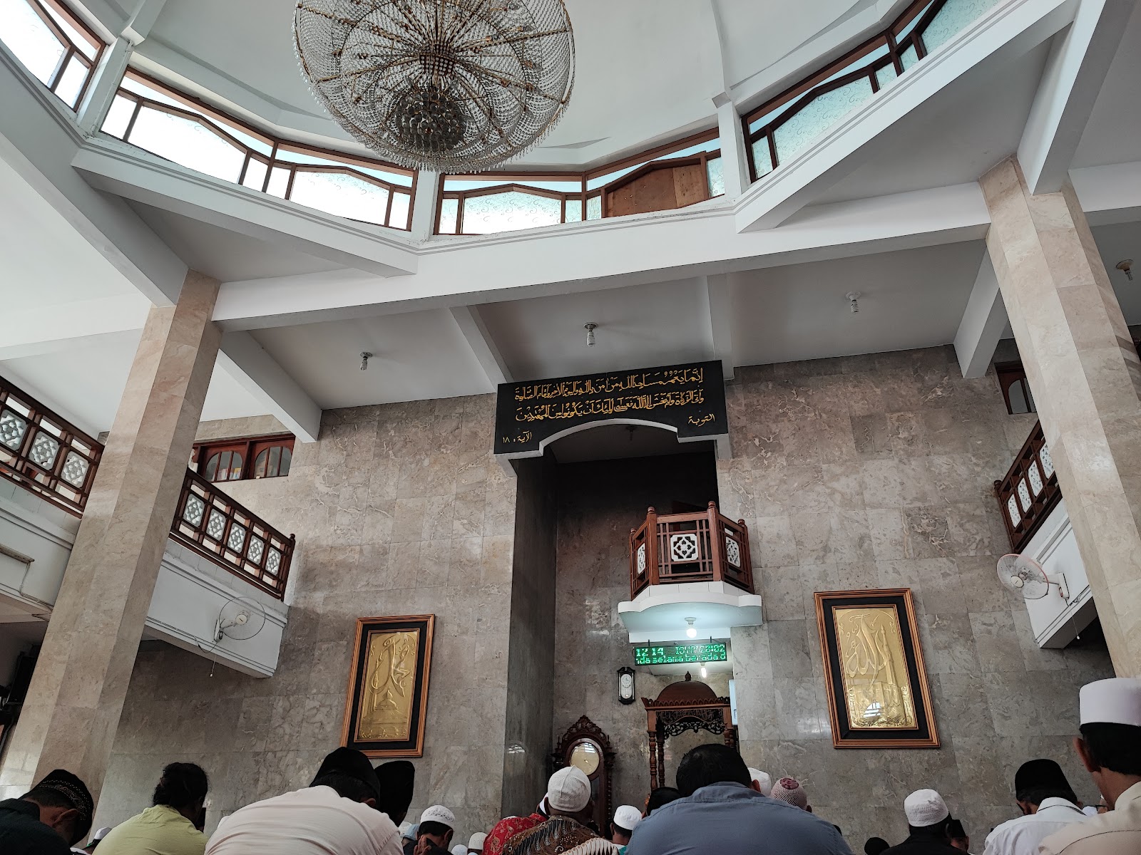 Masjid Agung Asasuttaqwa — Moschee, Kuta & Legian
