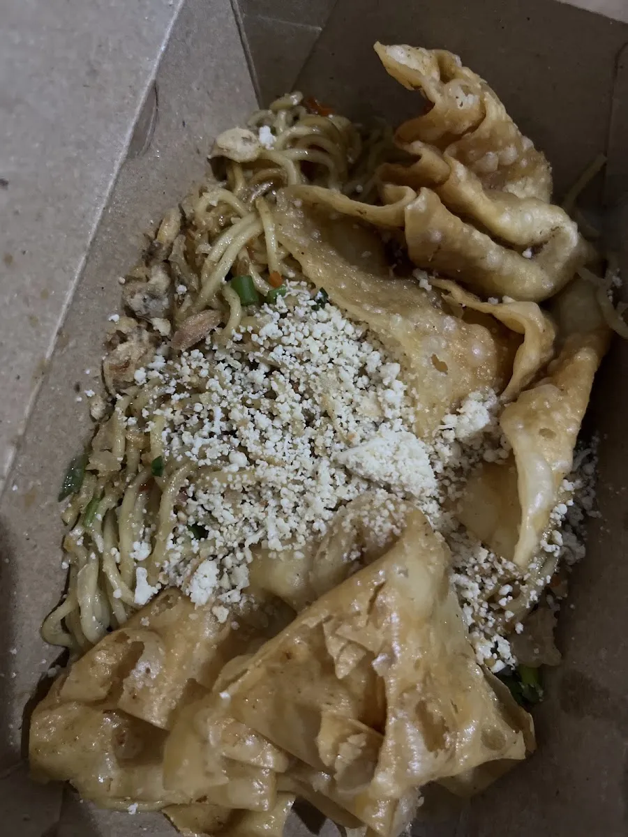 Mie Gacoan Canggu — halal Indonesian restaurant in Kerobokan — 2