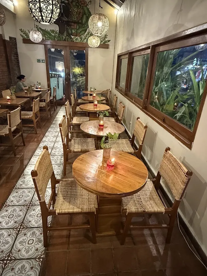 Bali Buda Shop & Cafe - Bukit — halal International restaurant in Uluwatu & Bukit